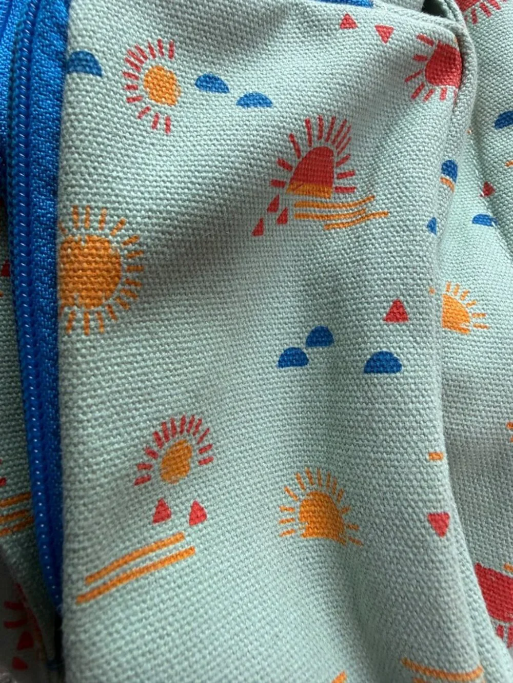 KAVU Backpack Rope Bag Sling Style Sun Print.  Zip Pockets